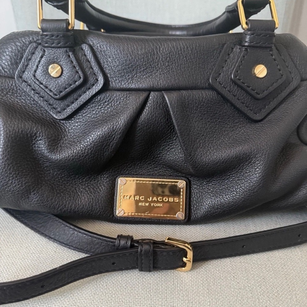 Marc Jacobs Black Pebbled Leather Satchel with Gold Plaque - Picture 10 of 15